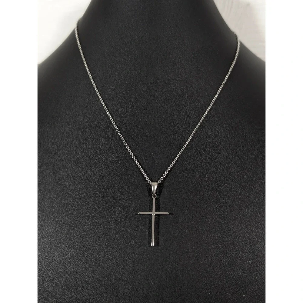 Silver Tone Cross Necklace 
